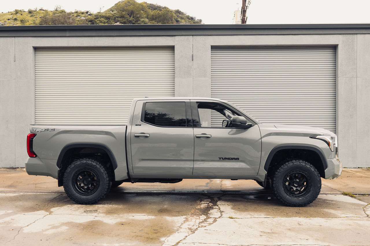 2022 Toyota Tundra TRD Pro KMC RIOT SBL Black KMC Wheels